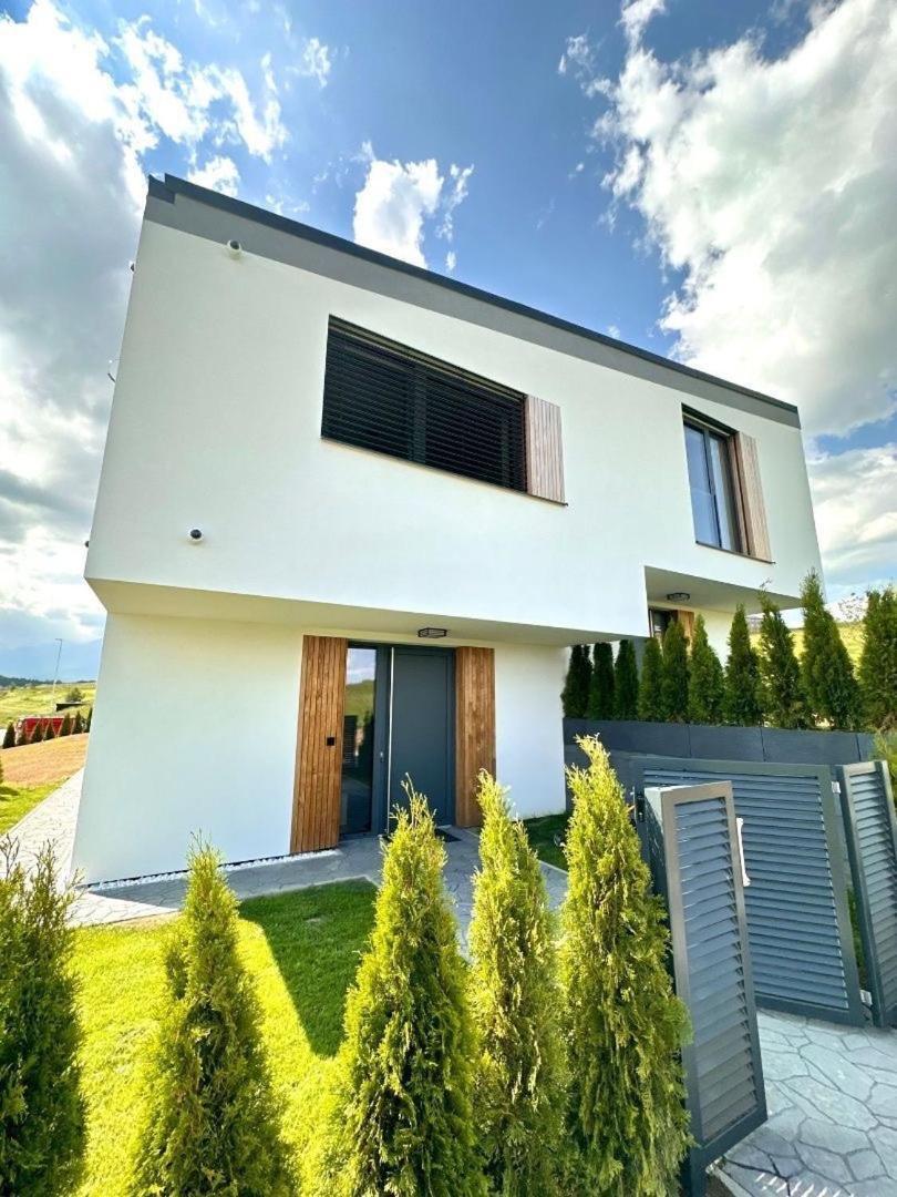 Luxury Apartments Maly Slavkov Exterior foto