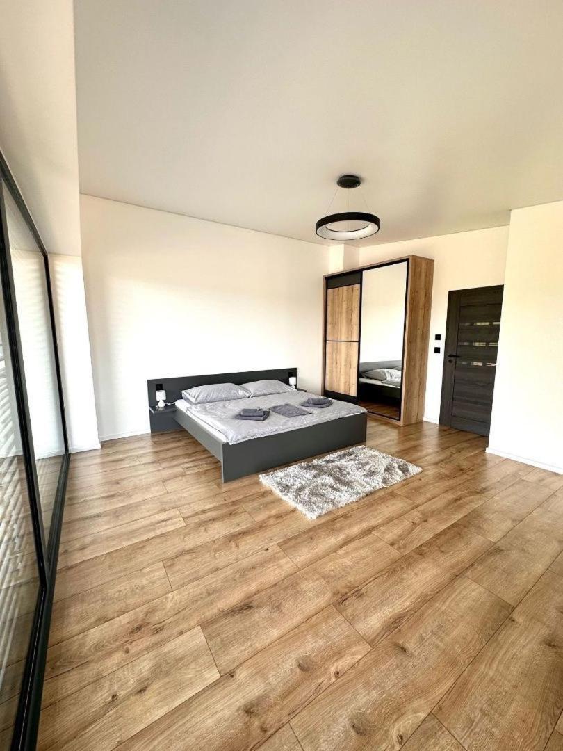 Luxury Apartments Maly Slavkov Exterior foto